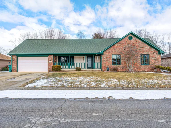 1586 Woodside Dr, Danville, IN 46122