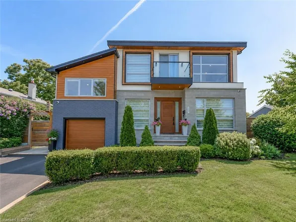 5178 Hunter Dr, Burlington, ON L7L 3H8