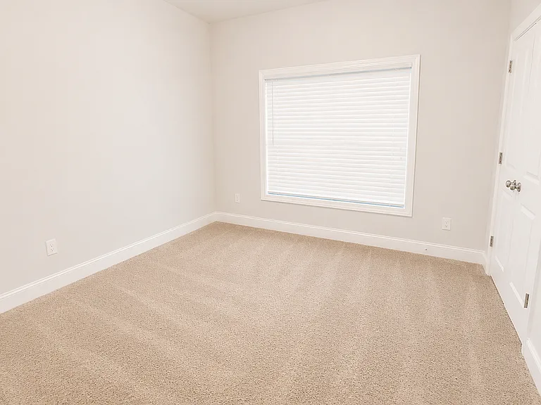 619 Roseridge Dr — Photo 12