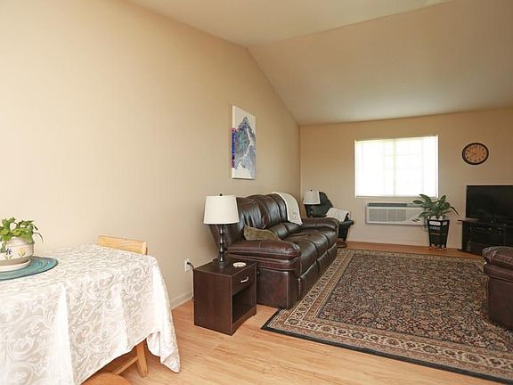 2nd image of 4340 Mariental Dr APT 2