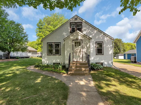 304 7th St N, Kerkhoven, MN 56252