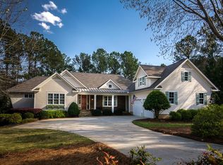 2440 Parrotts Pointe Rd, Greensboro, GA 30642