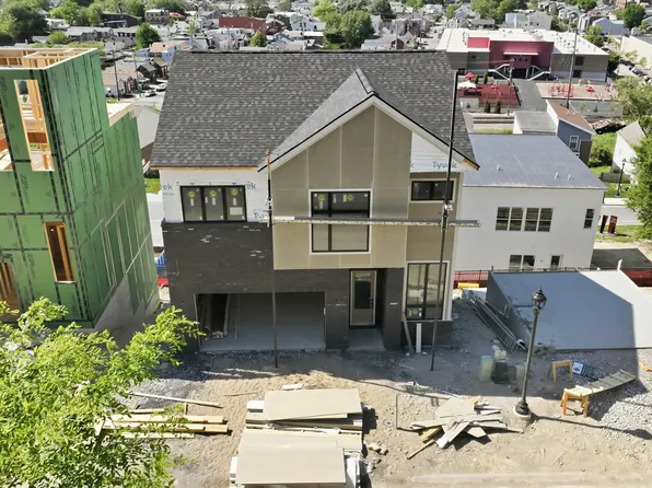 41 W 14th St, Newport, KY 41071