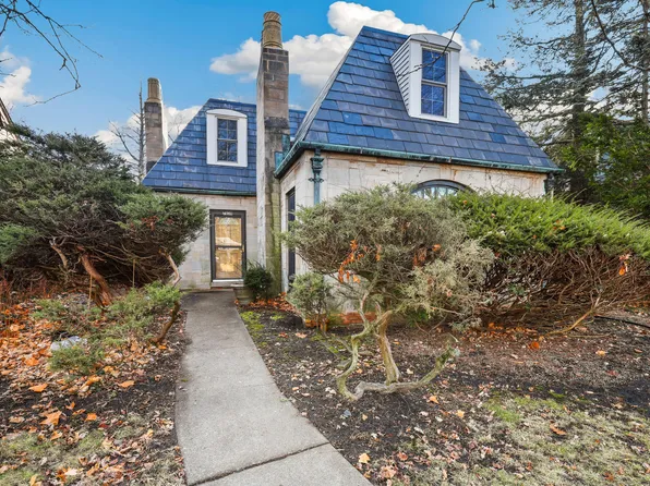 7039 Forest Ave, Hammond, IN 46324