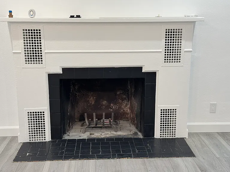 13831 Manor Dr — Photo 5