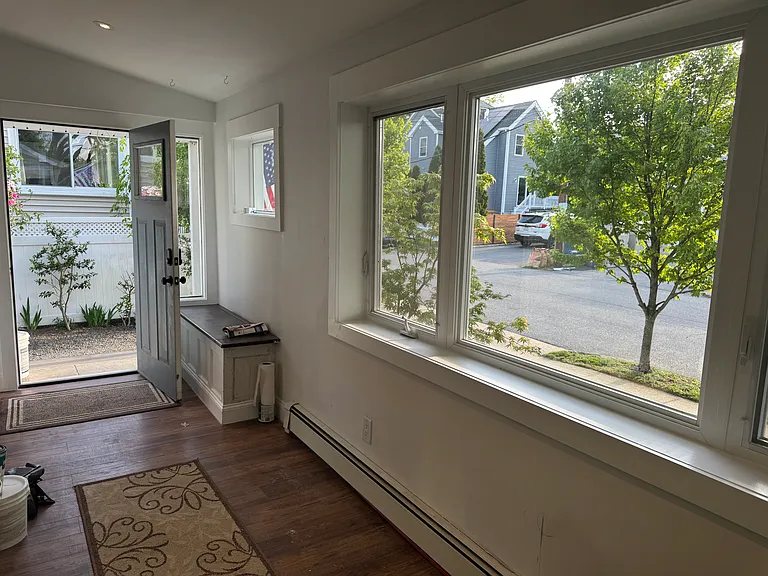 Edgewater Pl — Photo 3