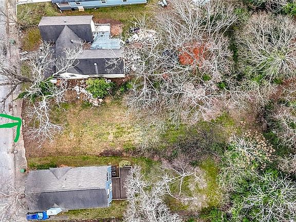 3rd image of 761 Formwalt St SW