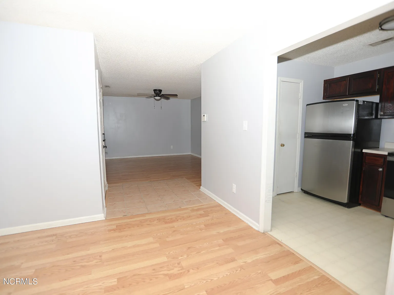 3 bed, 2.0 bath, 1168 sqft, $1,550 — Photo 4