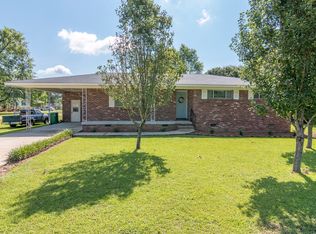 106 Forrest Dr, Petal, MS 39465