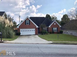 520 Georgian Hills Dr, Lawrenceville, GA 30045