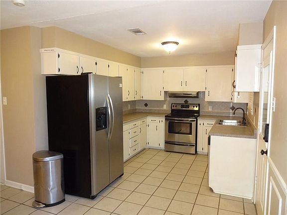 4th image of 1402 S 19th St