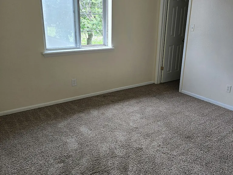 201 Regency Ave #C — Photo 9
