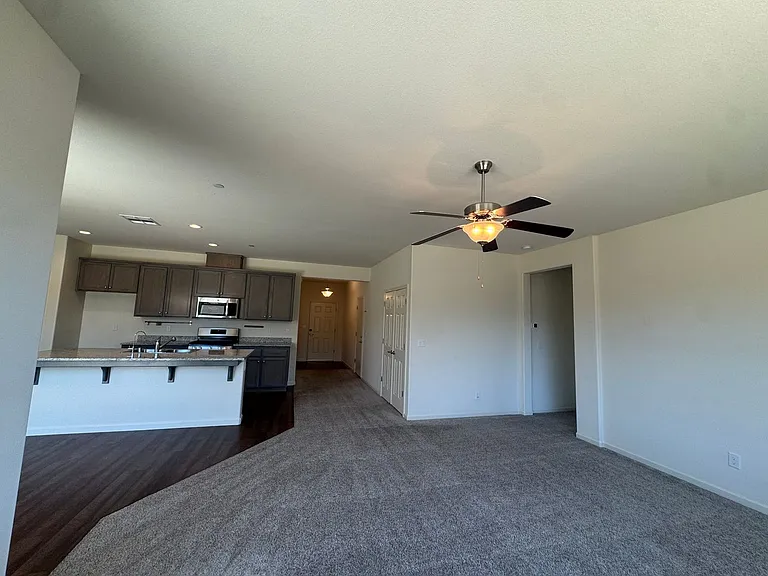 13333 Peach St — Photo 7