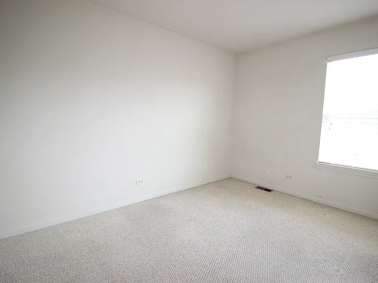 365 Bradbury Ln — Photo 14