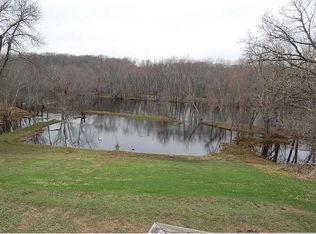 2955 E Rum River Dr S, Cambridge, MN 55008