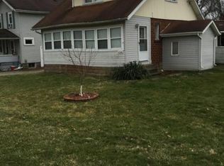 11 Crawford Ln, Newark, OH 43055