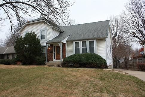 1st image of 9122 W 92nd Pl