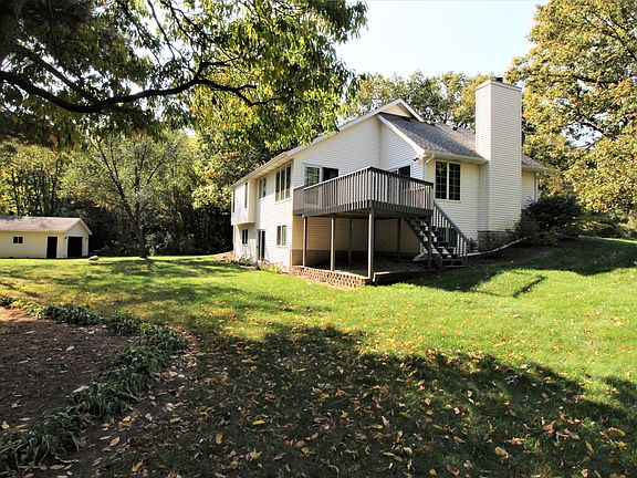 4th image of 8599 Meadow Rock Dr NE