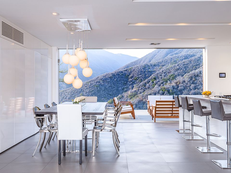 18319 Clifftop Way, Malibu, CA 90265 | Zillow