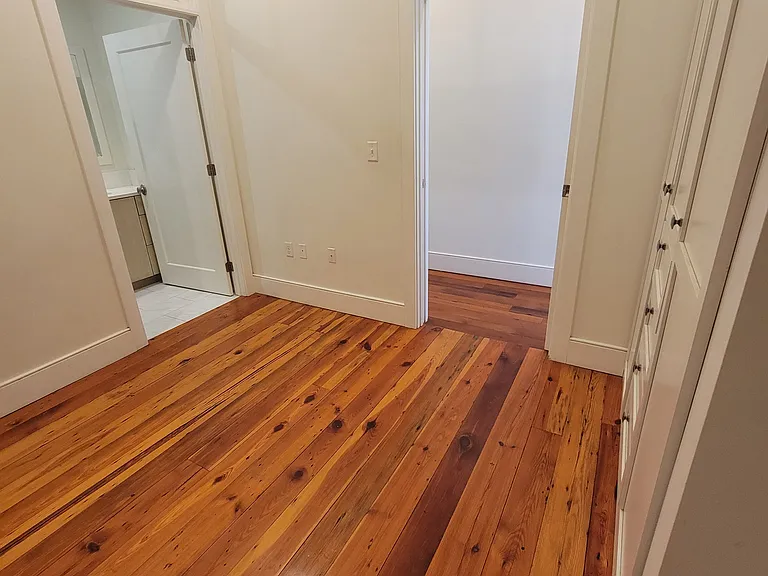 513 Conti St — Photo 12