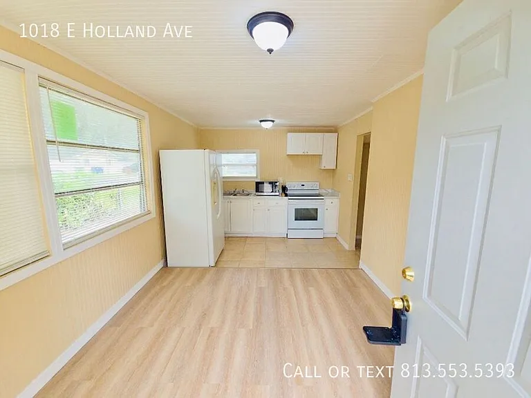 1018 E Holland Ave — Photo 6
