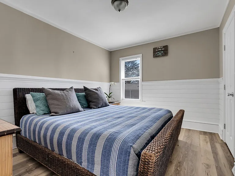 308 Hume St — Photo 15