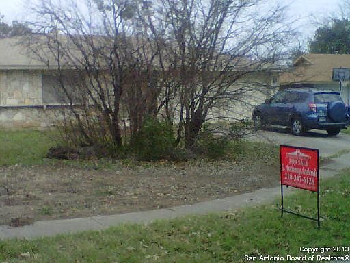 1st image of 2915 NW Woodline Dr