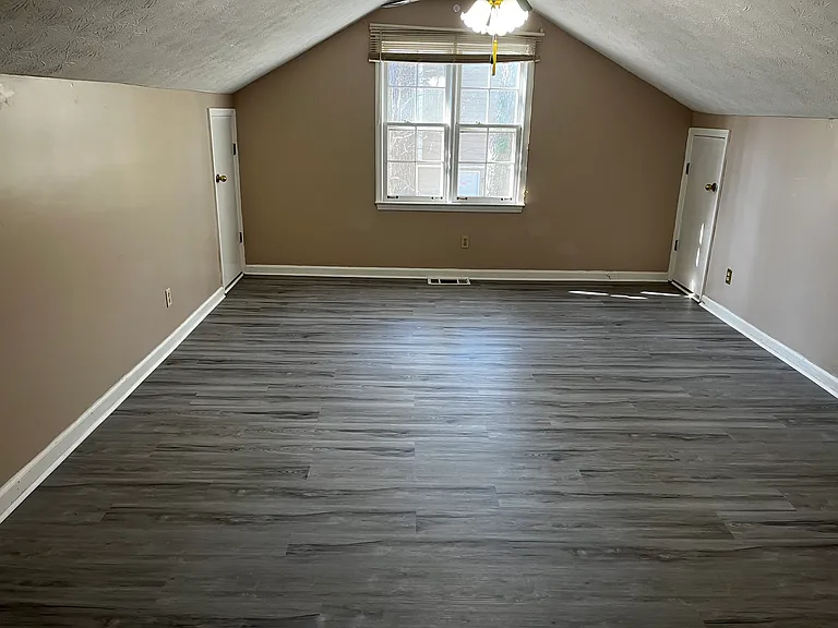 150 Timbervalley Ln — Photo 4
