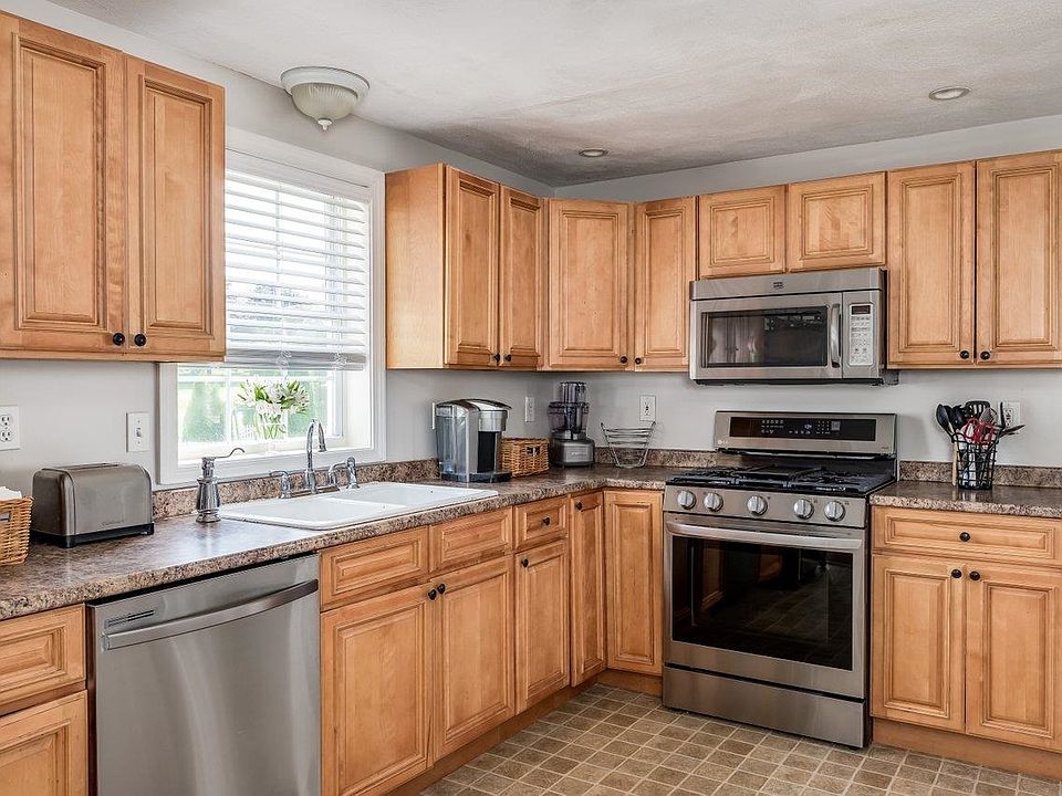 6 Greenacre Drive, York, ME 03909 Zillow