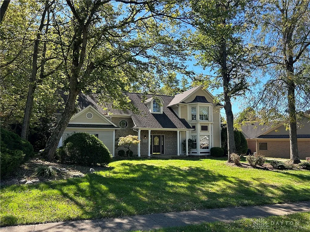 4285 Sarahs Way photo 1