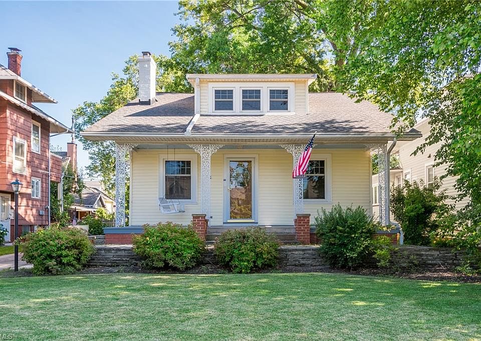 1st image of 13975 Clifton Blvd