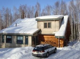 745 Goldfinch Rd, Fairbanks, AK 99709