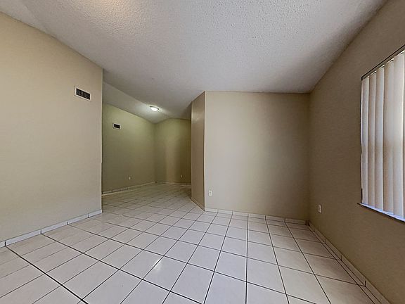 4th image of 5151 SW 142nd Ct