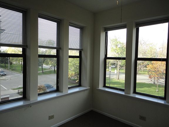 2nd image of 2315 N Kedzie Blvd