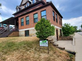 304 S Graham St, Pittsburgh, PA