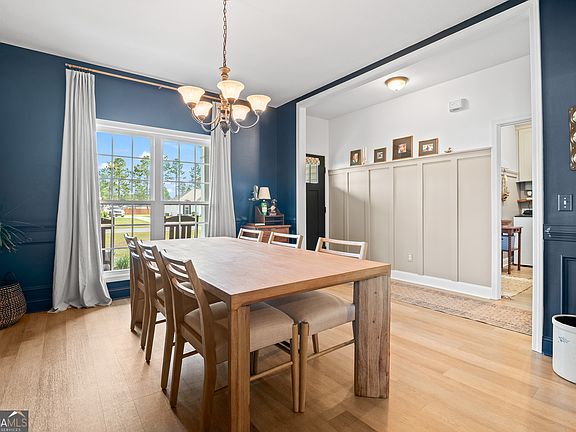 4th image of 138 River Bluff Way