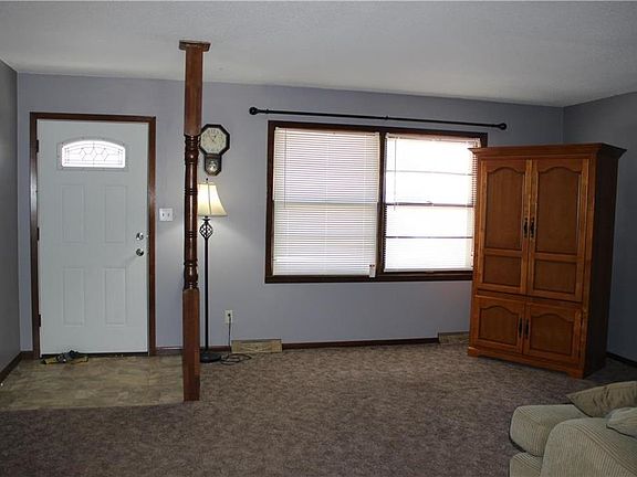 1405 S. Pine St. Holden MO 64040