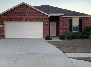2300 Bermont Red Ln, Fort Worth, TX 76131