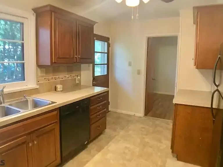 951 Taylor St #3 — Photo 12