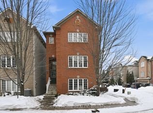 5110 Fairview St #32, Burlington, ON L7L 7H6