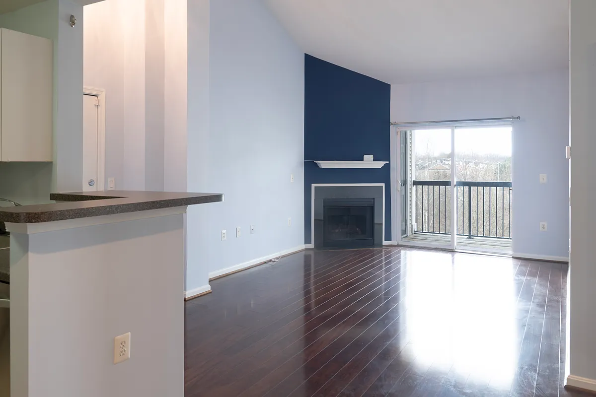 Building Photo - 11351 Aristotle Dr #402