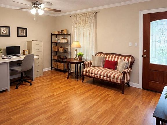 2nd image of 205 Greencrest Dr