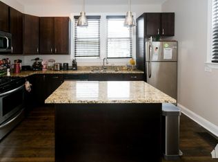 2506 W Argyle St #825, Chicago, IL 60625