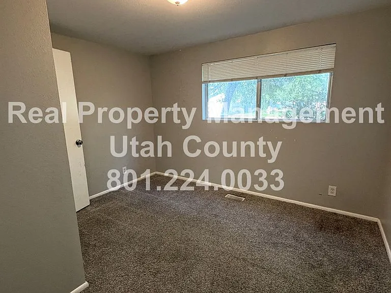 1474 N 375 W — Photo 7