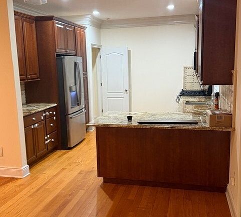 5th image of 88 Maple Tree Ave Unit E