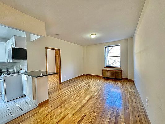 1st image of 22 W 77th St APT 12