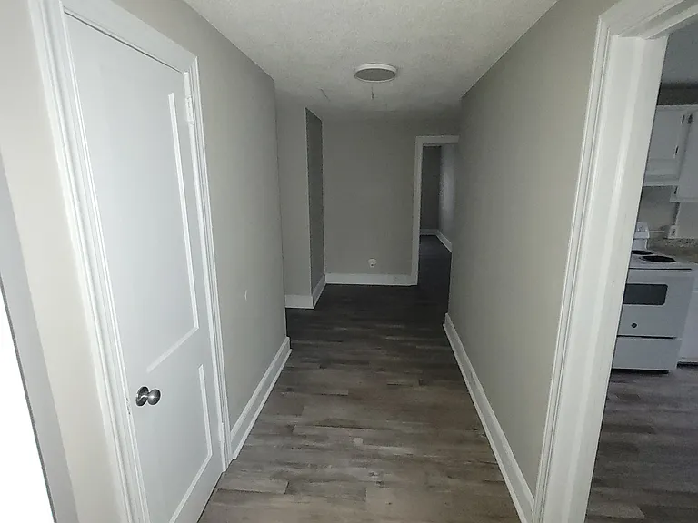 814 Sunset Ave #3 — Photo 4