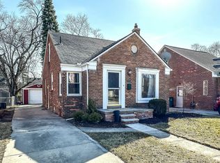 995 Oxford Rd, Berkley, MI 48072