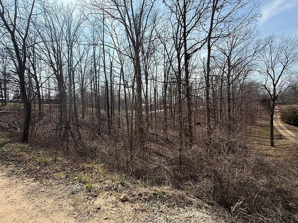 1st image of 373 Private Road 2016