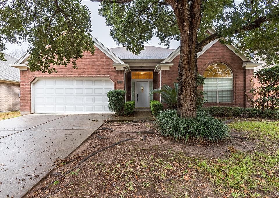 1st image of 18214 Auburn Woods Dr